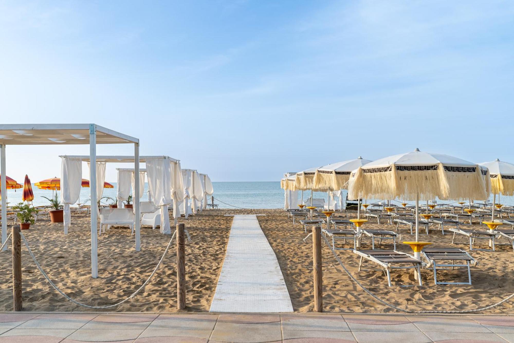 Negresco Hotel 4*